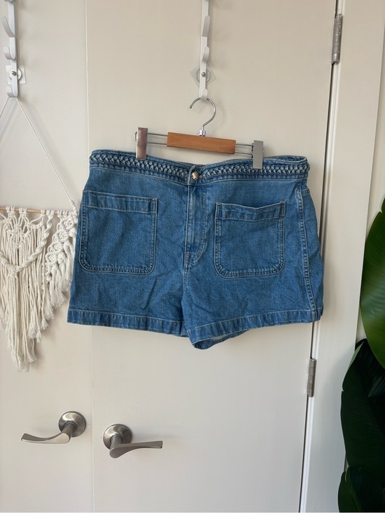 Lisa Says Gah Pants - Lisa Says Gah Braided-Waist Denim Shorts - Blue